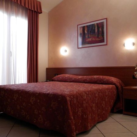 Hotel Stazione Livorno Zewnętrze zdjęcie