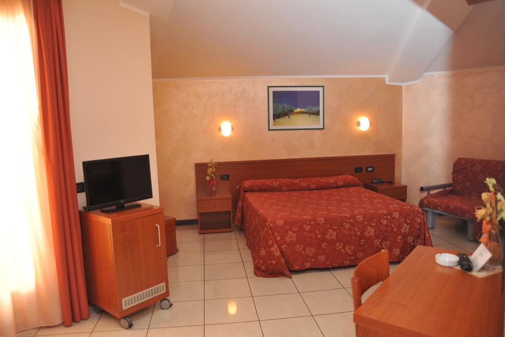 Hotel Stazione Livorno Zewnętrze zdjęcie