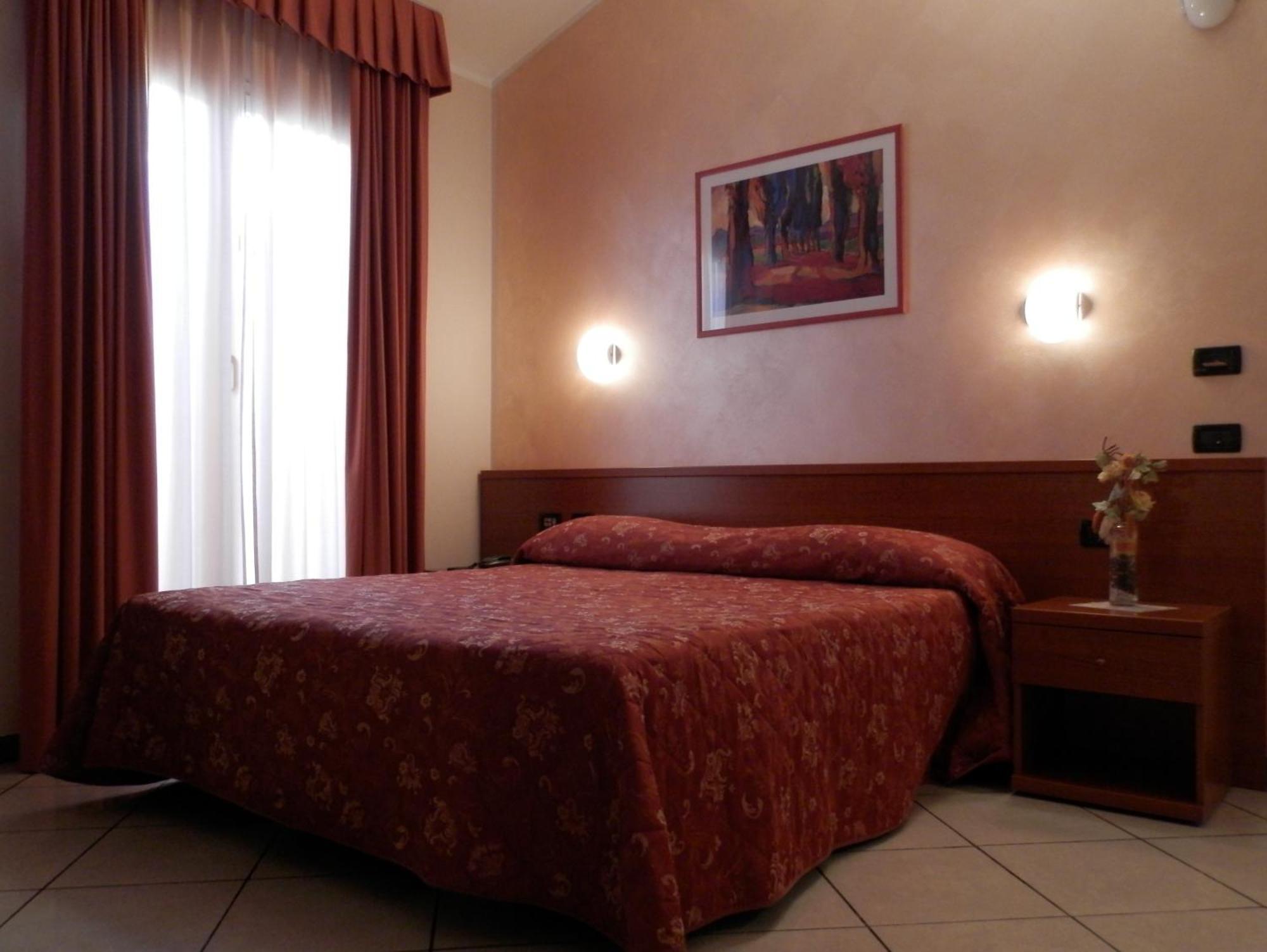 Hotel Stazione Livorno Zewnętrze zdjęcie