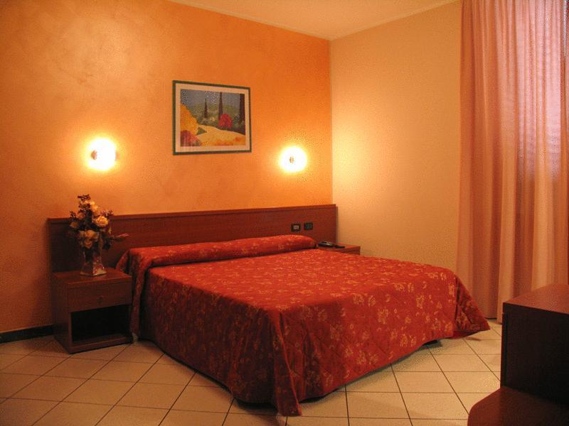 Hotel Stazione Livorno Zewnętrze zdjęcie